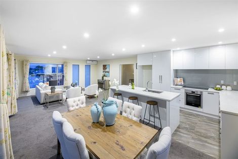 Photo of property in 5 Maxwelton Drive, Mairangi Bay, Auckland, 0630