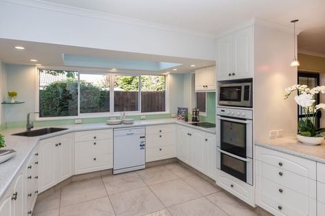 Photo of property in 4 Rowanwood Close, Halswell, Christchurch, 8025