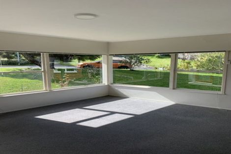 Photo of property in 1/8 Battle Place, Glenfield, Auckland, 0629