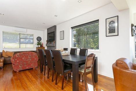 Photo of property in 58 Kopiko Road, Titirangi, Auckland, 0604
