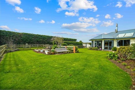 Photo of property in 295 Turuturu Road, Hawera, 4674