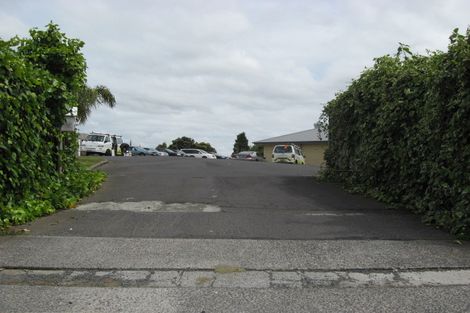 Photo of property in 84 Friesian Drive, Mangere, Auckland, 2022
