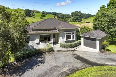 Photo of property in 1652 Taihape Road, Sherenden, Hastings, 4179