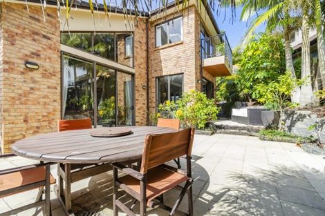 Photo of property in 44 Grammar School Road, Pakuranga, Auckland, 2010