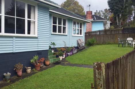 Photo of property in 16 Nandana Drive, Glen Eden, Auckland, 0602