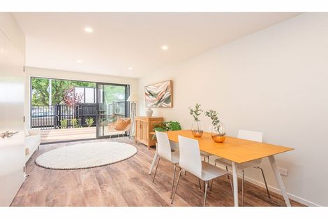 Photo of property in 2/77 Deans Avenue, Riccarton, Christchurch, 8011