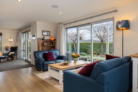 Photo of property in 2 Puketutu Grove, Motueka, 7120