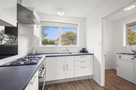 Photo of property in 2/2 Queenspark Drive, Parklands, Christchurch, 8083