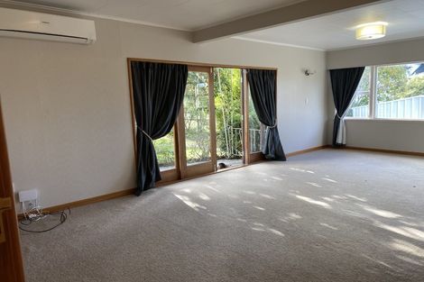 Photo of property in 12 Guthrie Road, Havelock North, 4130