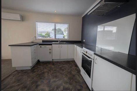 Photo of property in 1/253 Saint Aubyn Street, New Plymouth, 4310