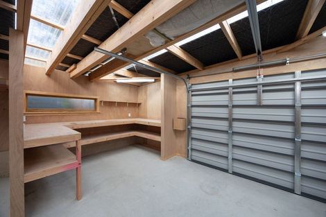 Photo of property in 25 Winston Avenue, Hokowhitu, Palmerston North, 4410