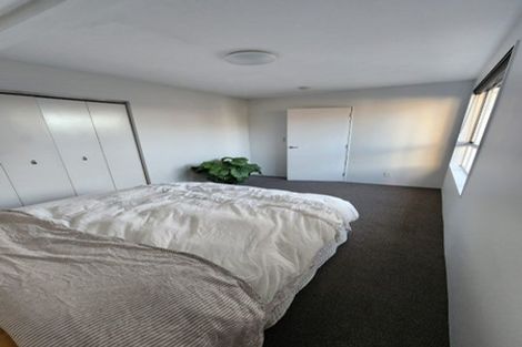 Photo of property in 4b The Quadrant, Miramar, Wellington, 6022