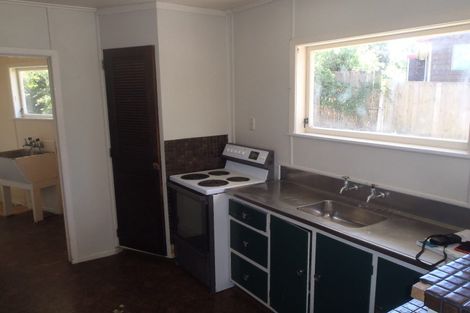 Photo of property in 37 Meilland Place, Glen Eden, Auckland, 0602