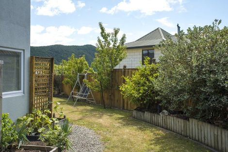 Photo of property in 1 Matai Place, Waikawa, Picton, 7220