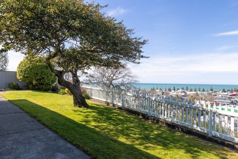 Photo of property in 3 Colenso Avenue, Hospital Hill, Napier, 4110