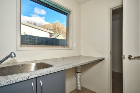 Photo of property in 28 Sylvan Street, Lake Hayes, Queenstown, 9304