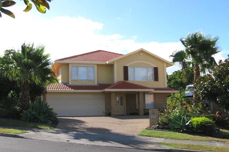 Photo of property in 21 Westminster Gardens, Unsworth Heights, Auckland, 0632