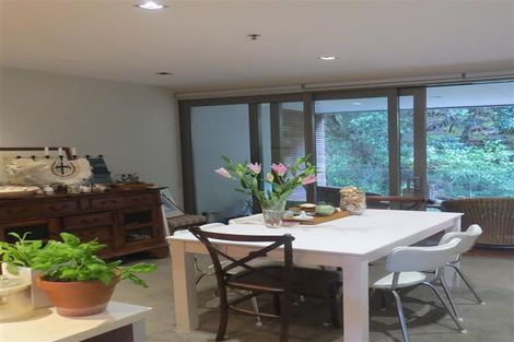 Photo of property in Patent 326 Apartments, 204s/326 Evans Bay Parade, Hataitai, Wellington, 6021