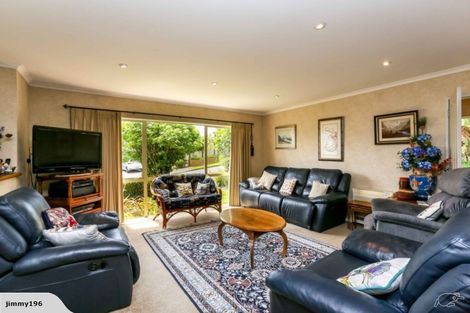 Photo of property in 1 Orlando Close, Frankleigh Park, New Plymouth, 4310