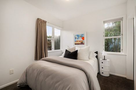 Photo of property in 11 Baffin Grove, Kingston, Wellington, 6021