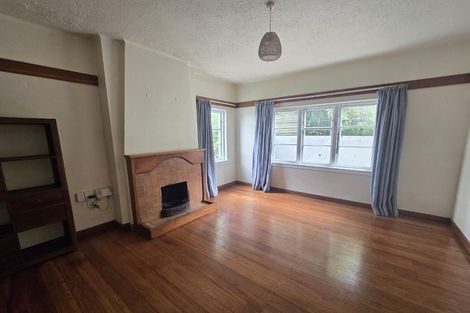 Photo of property in San Marino Apartments, 2/4 Oak Park Avenue, Te Aro, Wellington, 6011