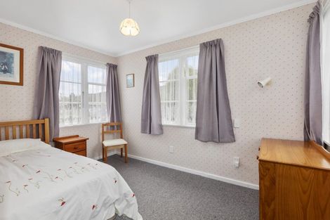 Photo of property in 44 Churton Crescent, Taita, Lower Hutt, 5011