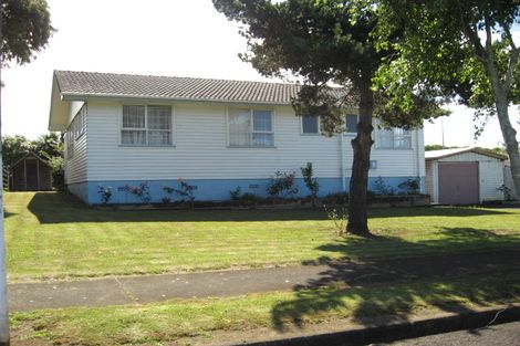 Photo of property in 96 Crawford Avenue, Mangere Bridge, Auckland, 2022