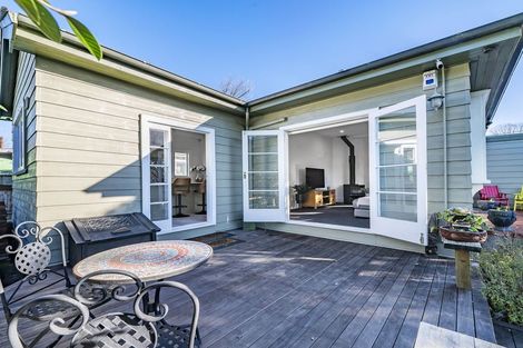 Photo of property in 11 Aynsley Terrace, Hillsborough, Christchurch, 8022