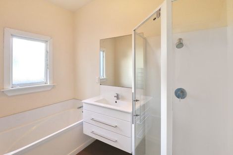 Photo of property in 47 Childers Terrace, Kilbirnie, Wellington, 6022