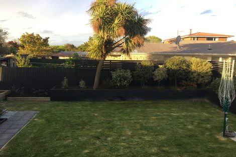 Photo of property in 51 Niven Street, Avondale, Christchurch, 8061