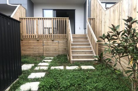 Photo of property in 5 Morihana Close, Glen Eden, Auckland, 0602