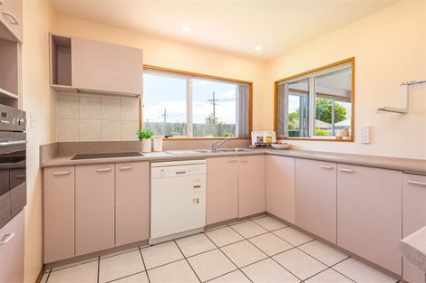 Photo of property in 33 Coniston Avenue, Ilam, Christchurch, 8041