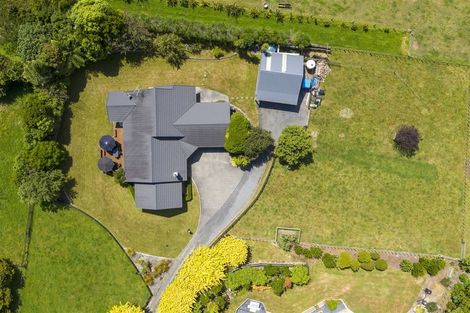 Photo of property in 64 Muhunoa Road West, Ohau, Levin, 5570