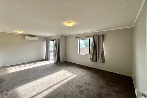 Photo of property in 2/14 Hatherley Place, Clendon Park, Auckland, 2103