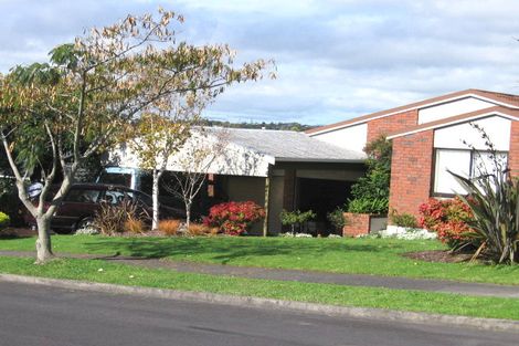 Photo of property in 42 Cornelian Crescent, Half Moon Bay, Auckland, 2012