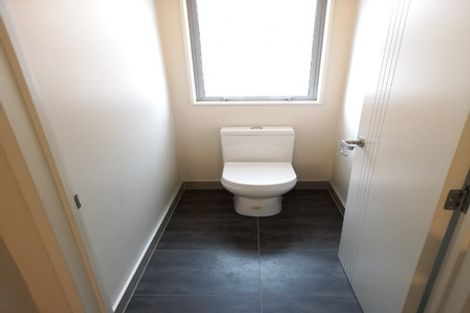 Photo of property in 10 Puweto Avenue, Takanini, 2112