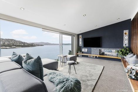 Photo of property in 6 Zaida Way, Maupuia, Wellington, 6022