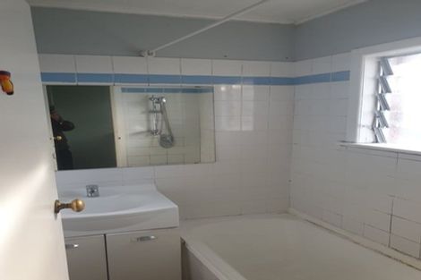 Photo of property in 1/402 Mount Albert Road, Mount Roskill, Auckland, 1041