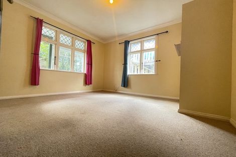 Photo of property in 15 Moffitt Street, Vogeltown, Wellington, 6021