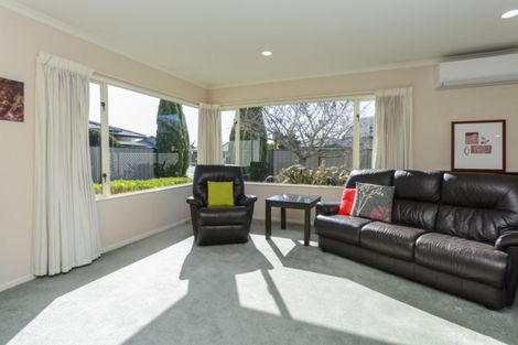 Photo of property in 6 Newbury Place, Taradale, Napier, 4112