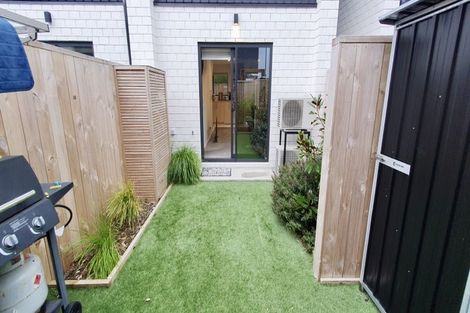 Photo of property in 7/22 Yeovil Road, Te Atatu Peninsula, Auckland, 0610