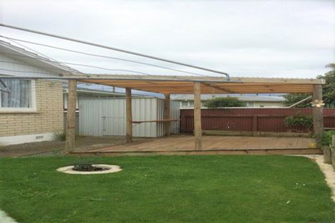 Photo of property in 40 Karaka Crescent, Levin, 5510