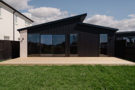 Photo of property in 45 Hinaki Street, Poike, Tauranga, 3112