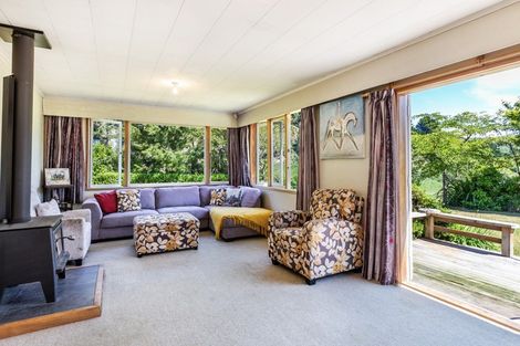 Photo of property in 819 Tukairangi Road, Acacia Bay, Taupo, 3385