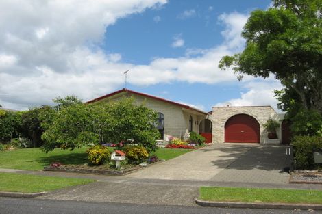 Photo of property in 15 Collie Road, Pukekohe, 2120
