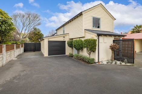 Photo of property in 11 Leinster Road, Merivale, Christchurch, 8014