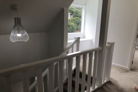 Photo of property in 39 Onslow Road, Khandallah, Wellington, 6035