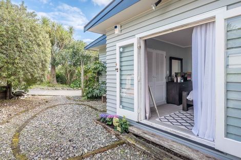 Photo of property in 53 Tiromoana Road, Raumati South, Paraparaumu, 5032