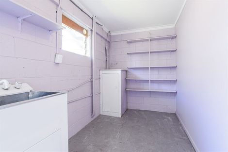 Photo of property in 2/353 Mount Albert Road, Mount Roskill, Auckland, 1041