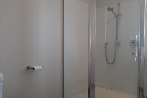 Photo of property in 5/7 Uku Lane, Hobsonville, Auckland, 0616